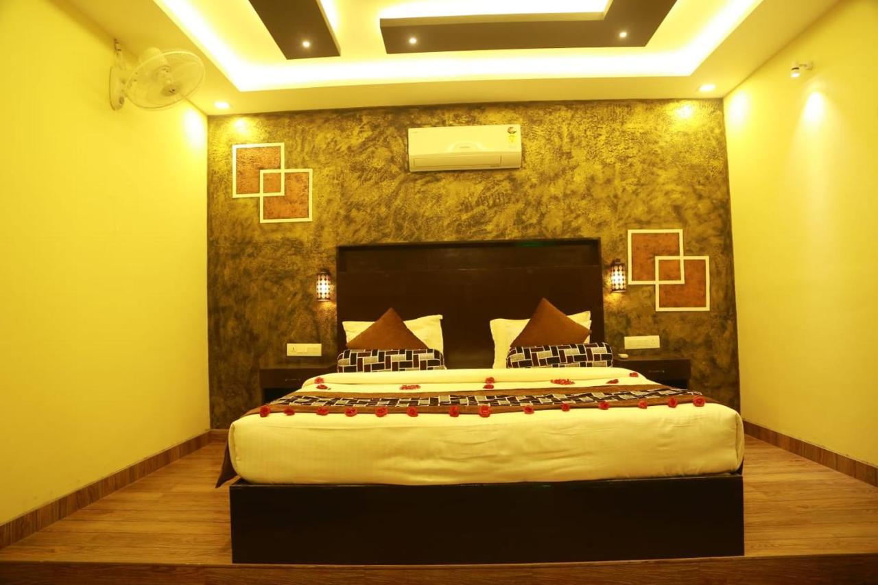 Lara Lake View Resort Тривандрум Экстерьер фото
